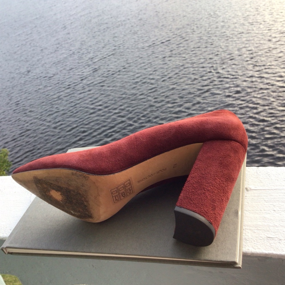 Pour La Victoire Suede Leather Celina Pumps Heels in Deep Cherry Size 7 1/2 - Picture 8 of 16